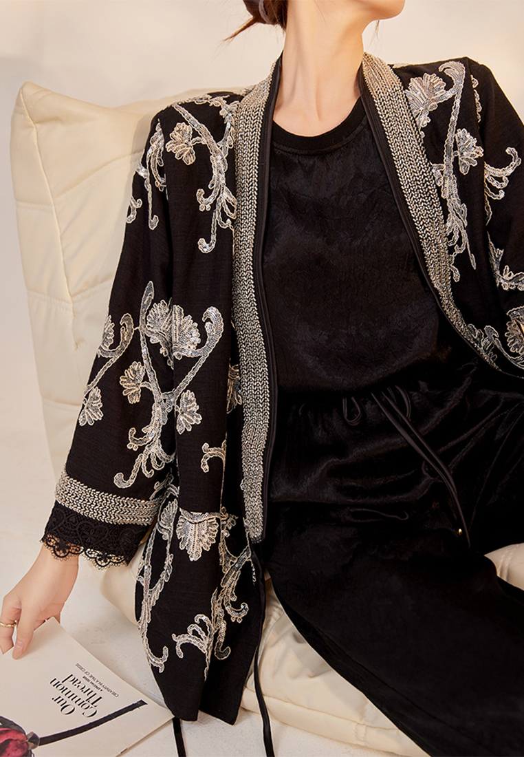 2024 Autumn high end fashion sequin embroidered top CA24090311BK