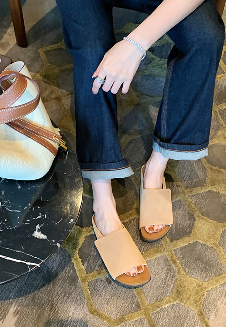 New round toe wide flat bottom open toe slippers CA25042311KI