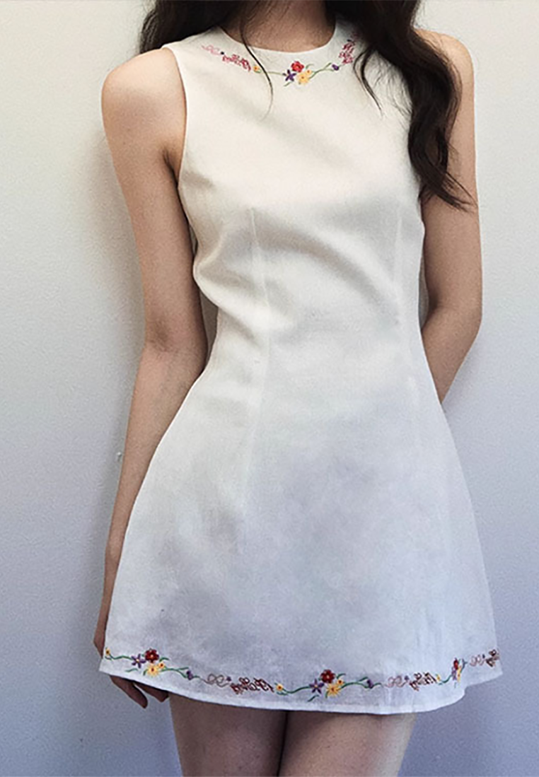 Spring and Summer White Linen Embroidered Vest Dress CA25032712W