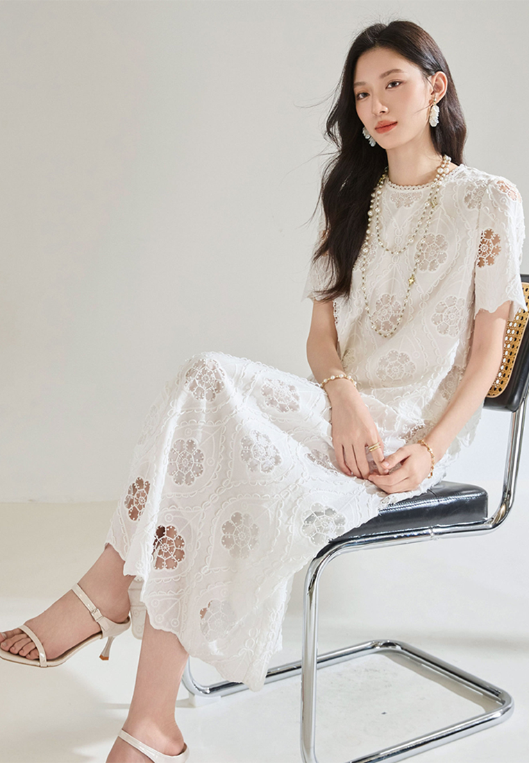 Summer new hollow embroidery short lace top + skirt set CA25052912W