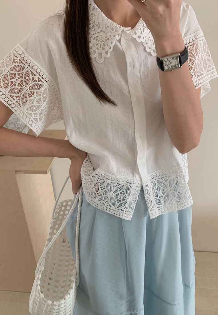 Korean version gentle lace and lace top CA25042912BK