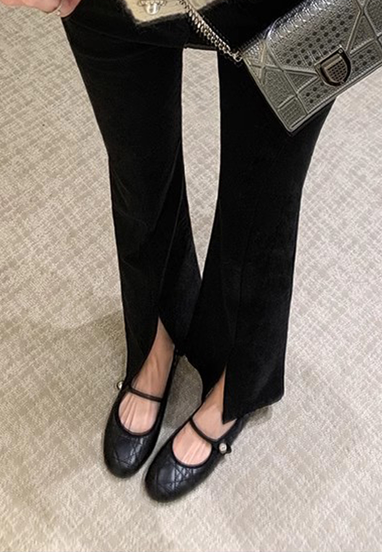 Cowhide diamond pearl buckle shallow-mouth flat shoes CA225042212W