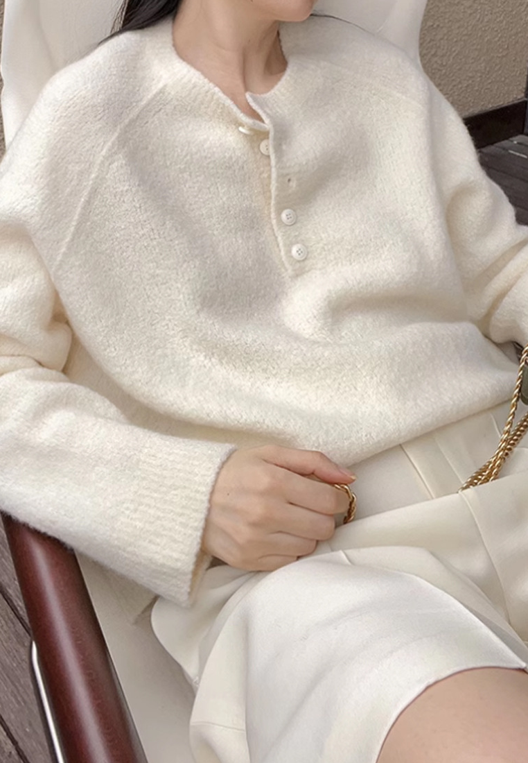 Autumn Loose-fitting Crew Neck Knit Top CA25110312W