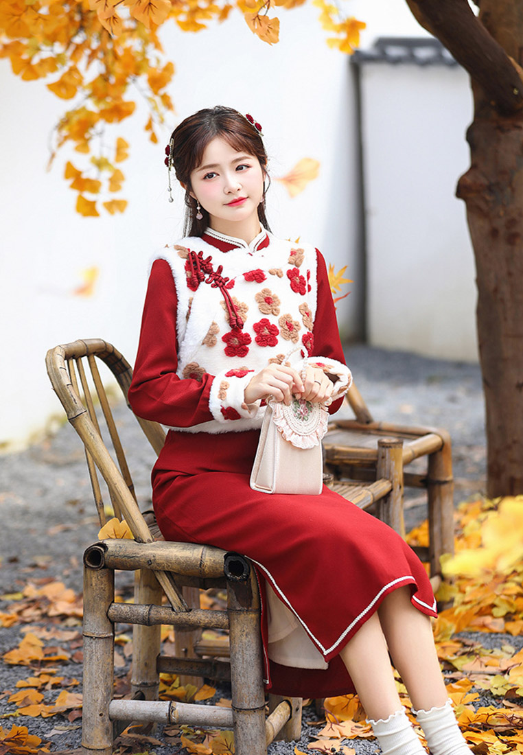 Lamb's wool floral vest + mid-length cheongsam set CA0110113