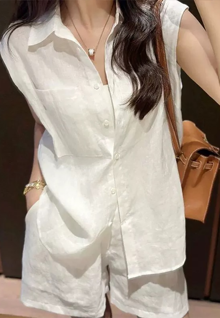 New Summer Chanel Style White Casual Sleeveless Shirt Shorts Two-piece Set CA25061713W