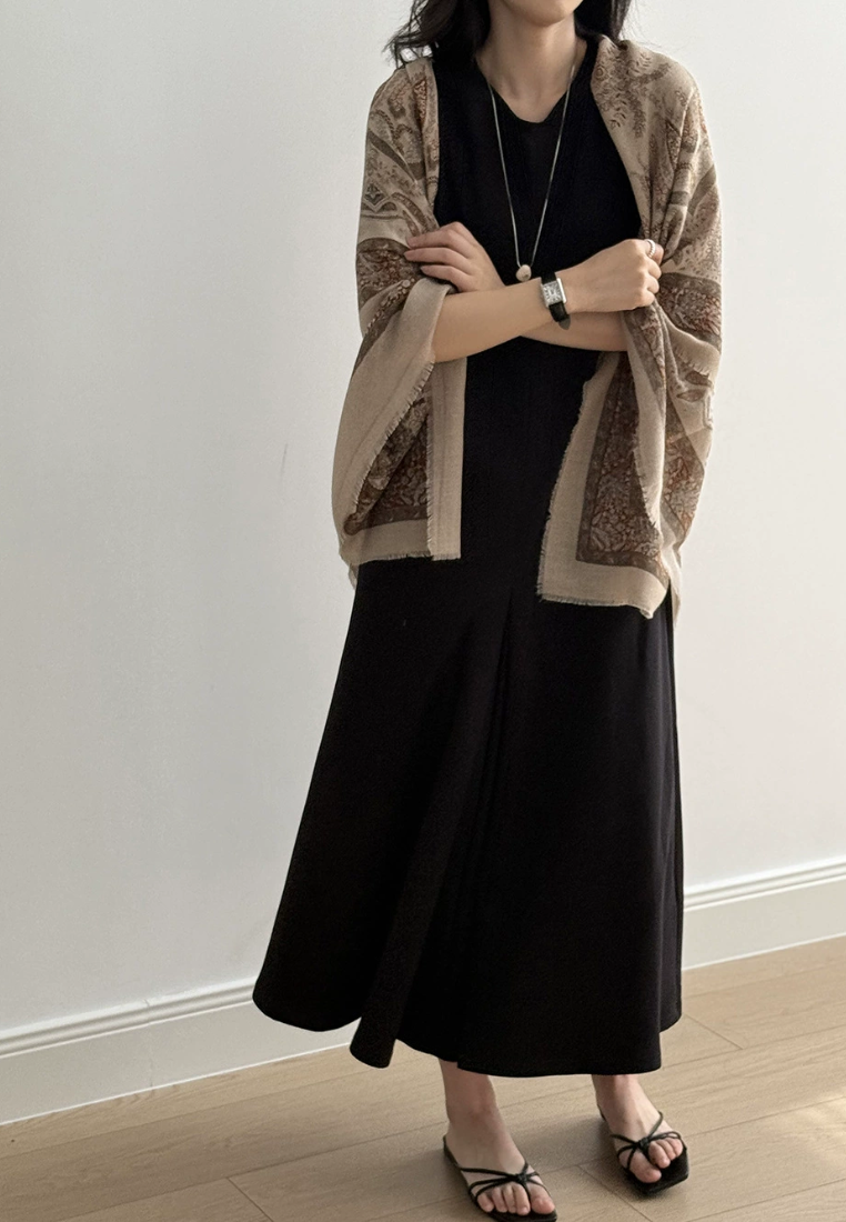 Round neck sleeveless loose and versatile knitted dress CA25031913BK