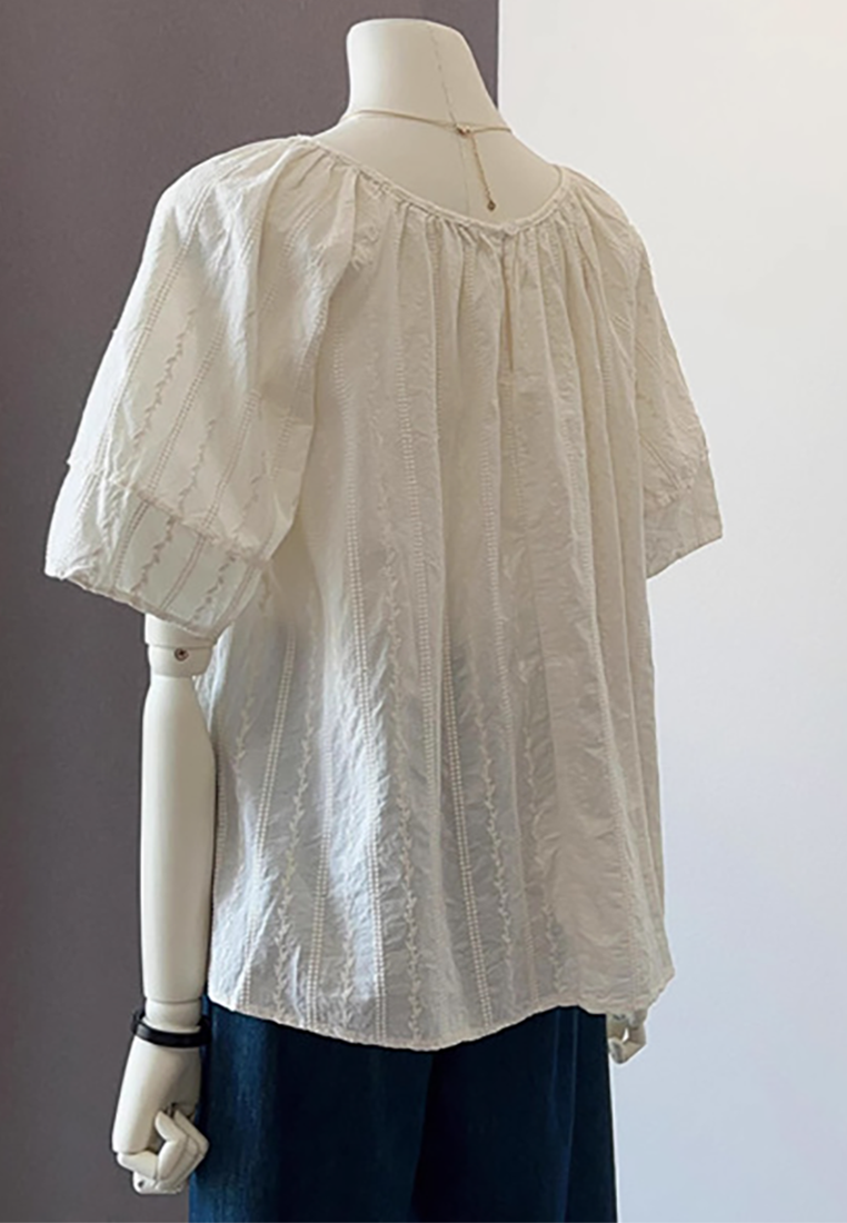 French Retro Round Neck Cotton and Linen Embroidered Short Sleeve CA25061714BE