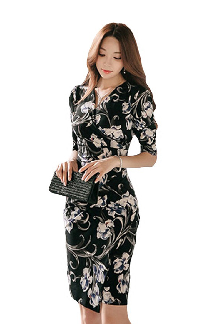 Temperament V-neck mid-length printed hip-hugging dress