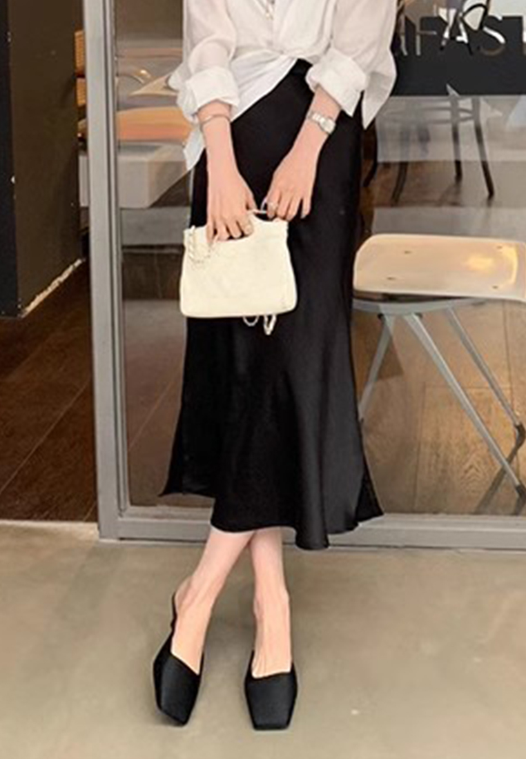 Summer new French square toe shallow satin triangle heel sandals CA225042216GR