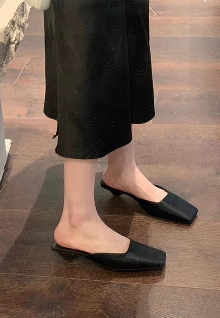 Summer new French square toe shallow satin triangle heel sandals CA225042216GR