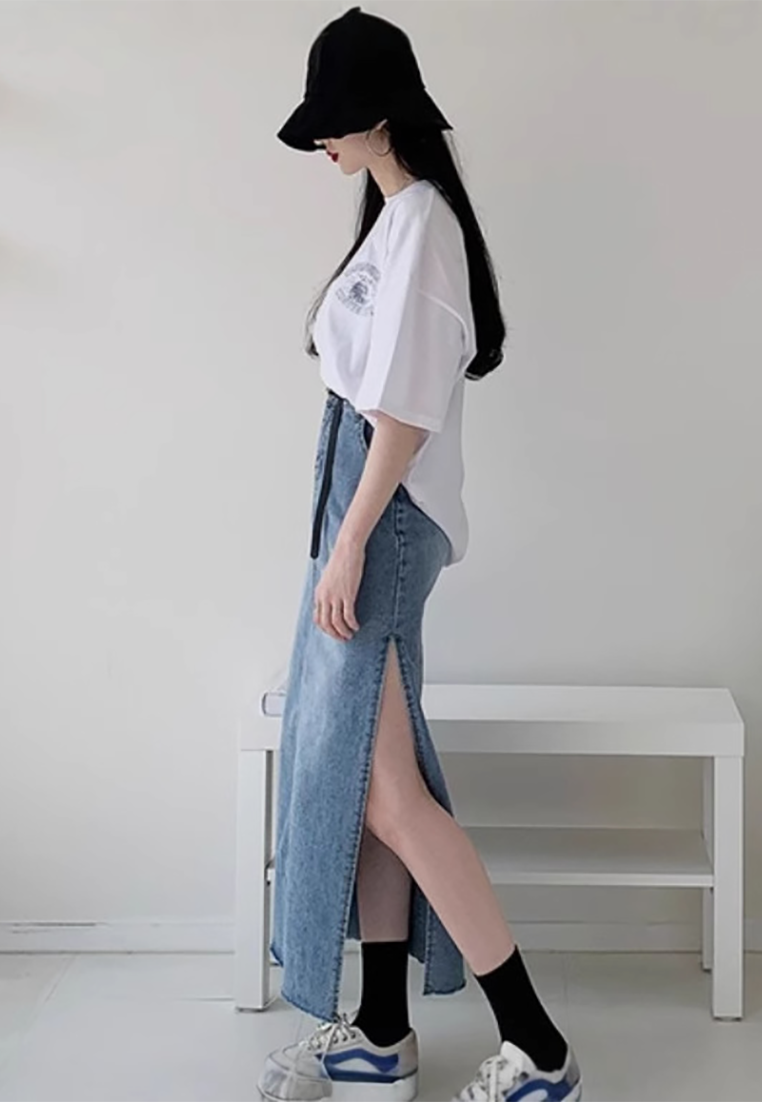 2025 New French Retro High Waist Side Slit Denim Skirt CA25022419BL