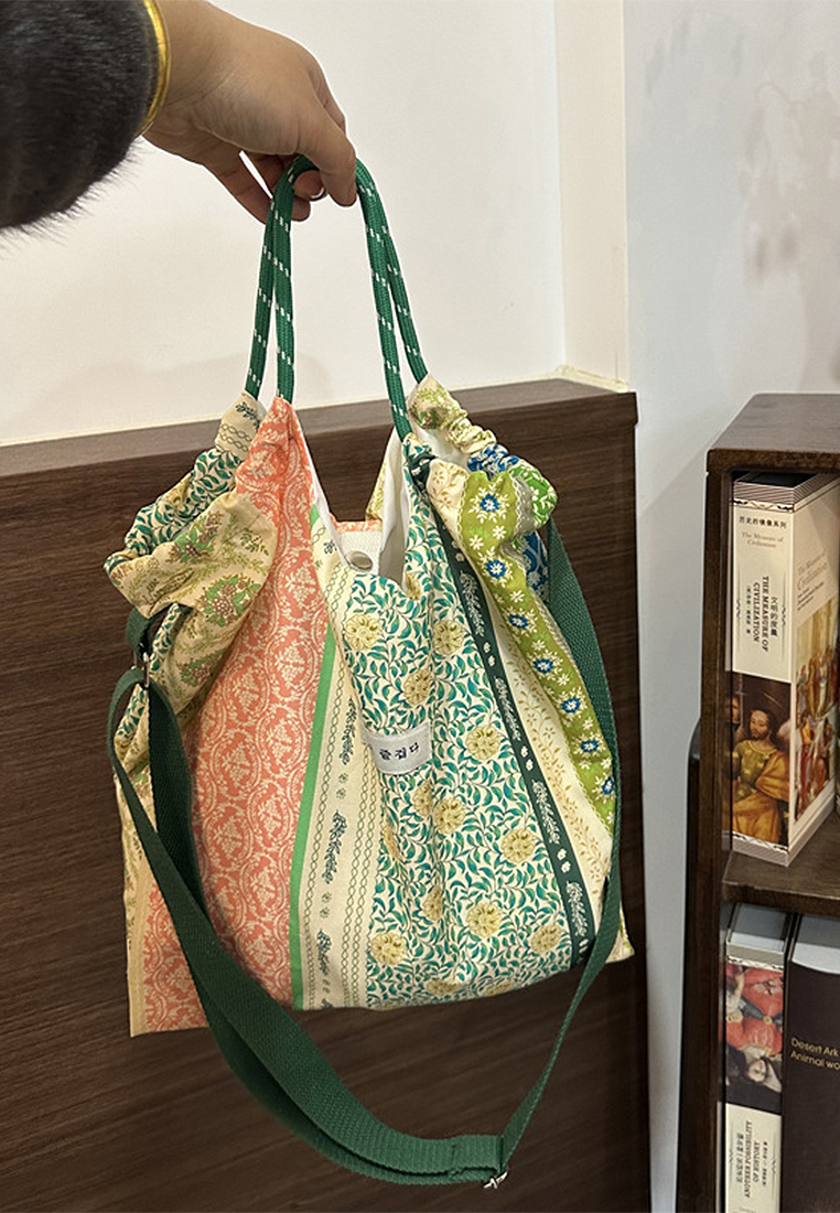 2024 New Large Capacity Fragmented Flower Shoulder Totes CA24032319GR