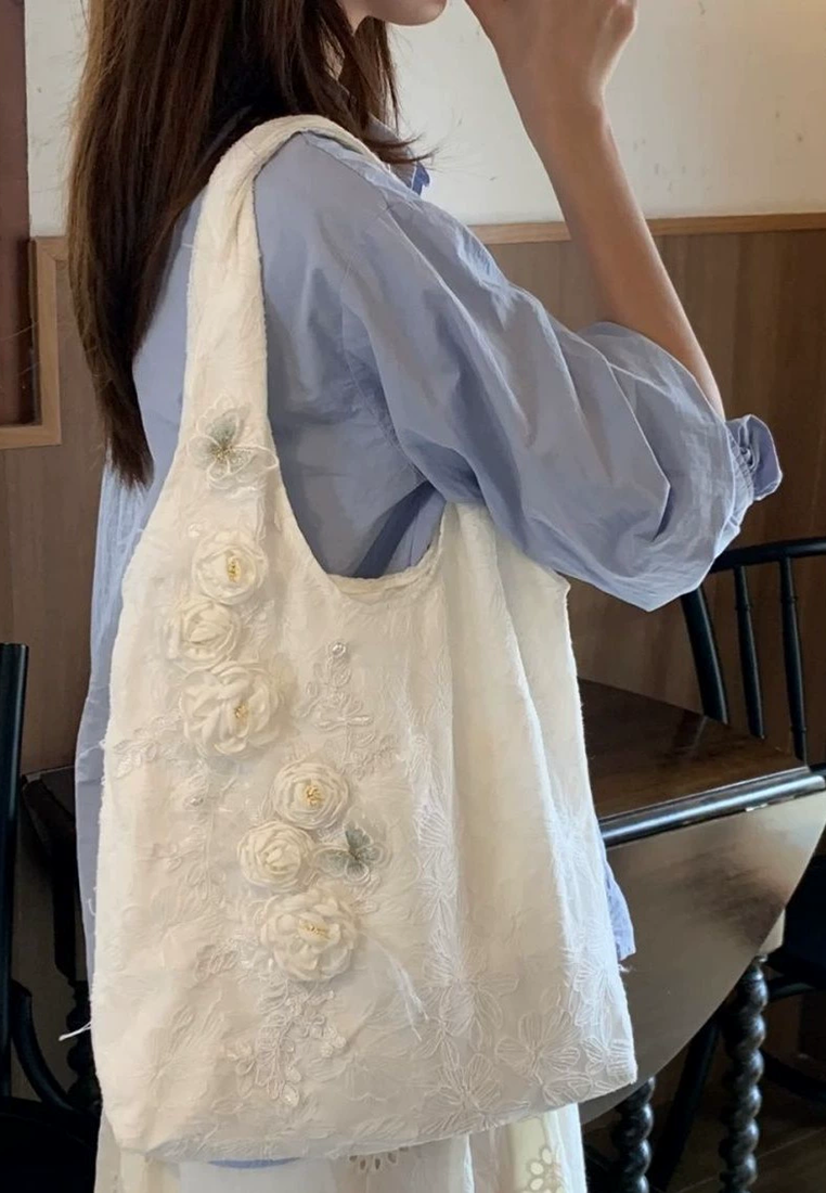 Lace Canvas Flower Shoulder Bag CA25030302W