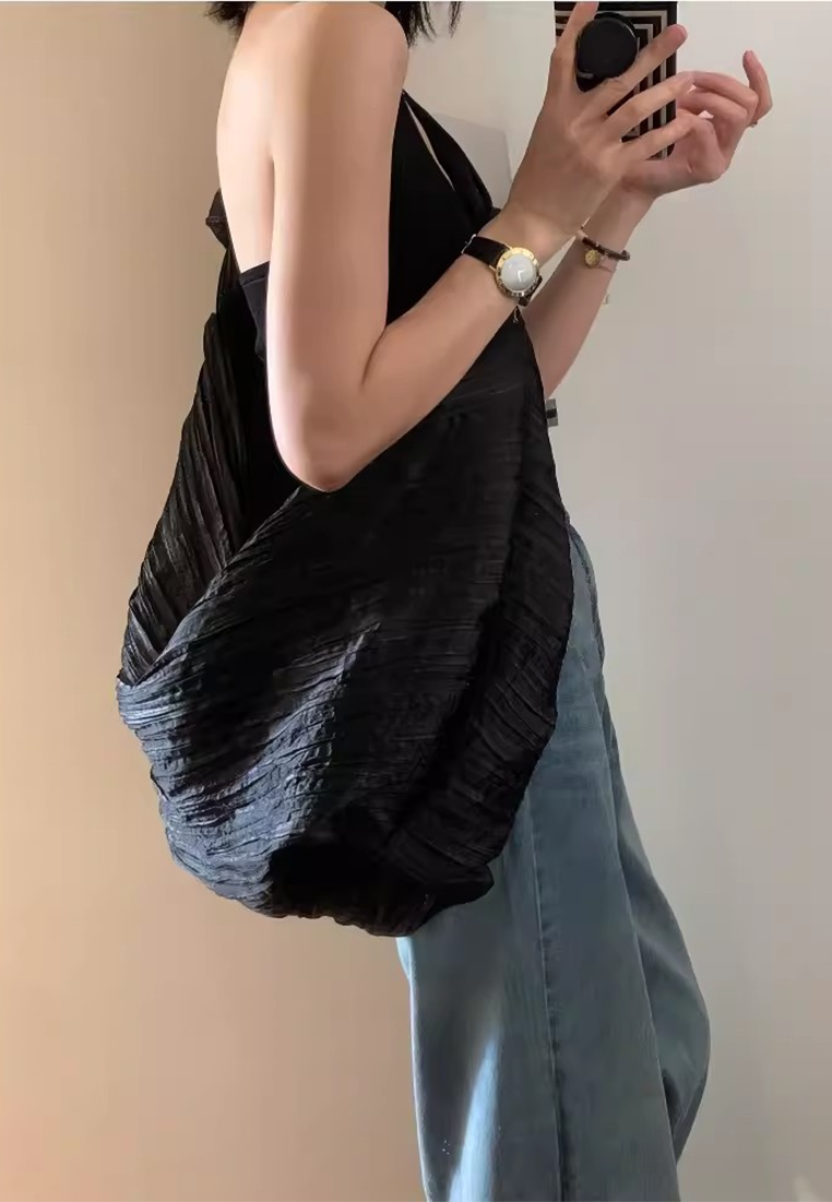 New Large Capacity Canvas Cloud Crossbody Bag CA25042320