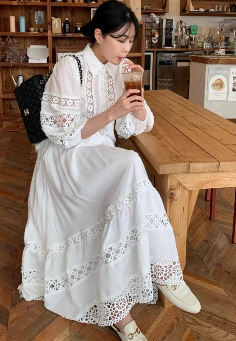 French retro hollow lace lantern sleeve shirt CA25031920W