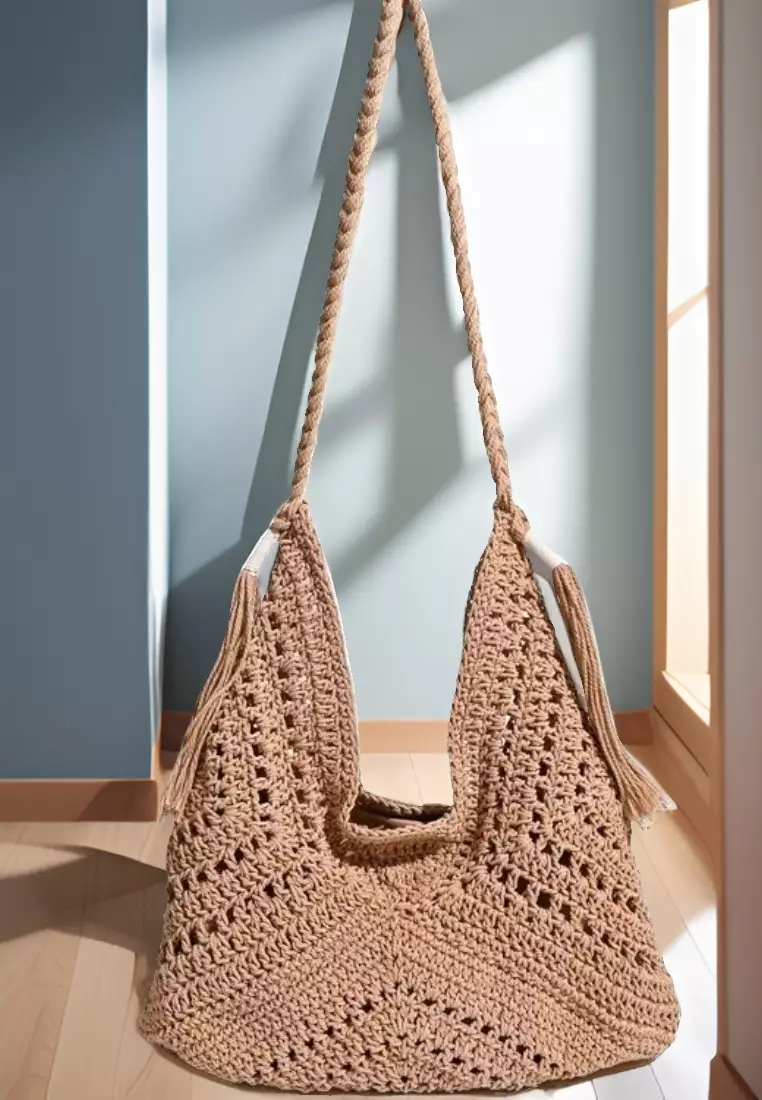 2024 casual tassel woven straw bag 