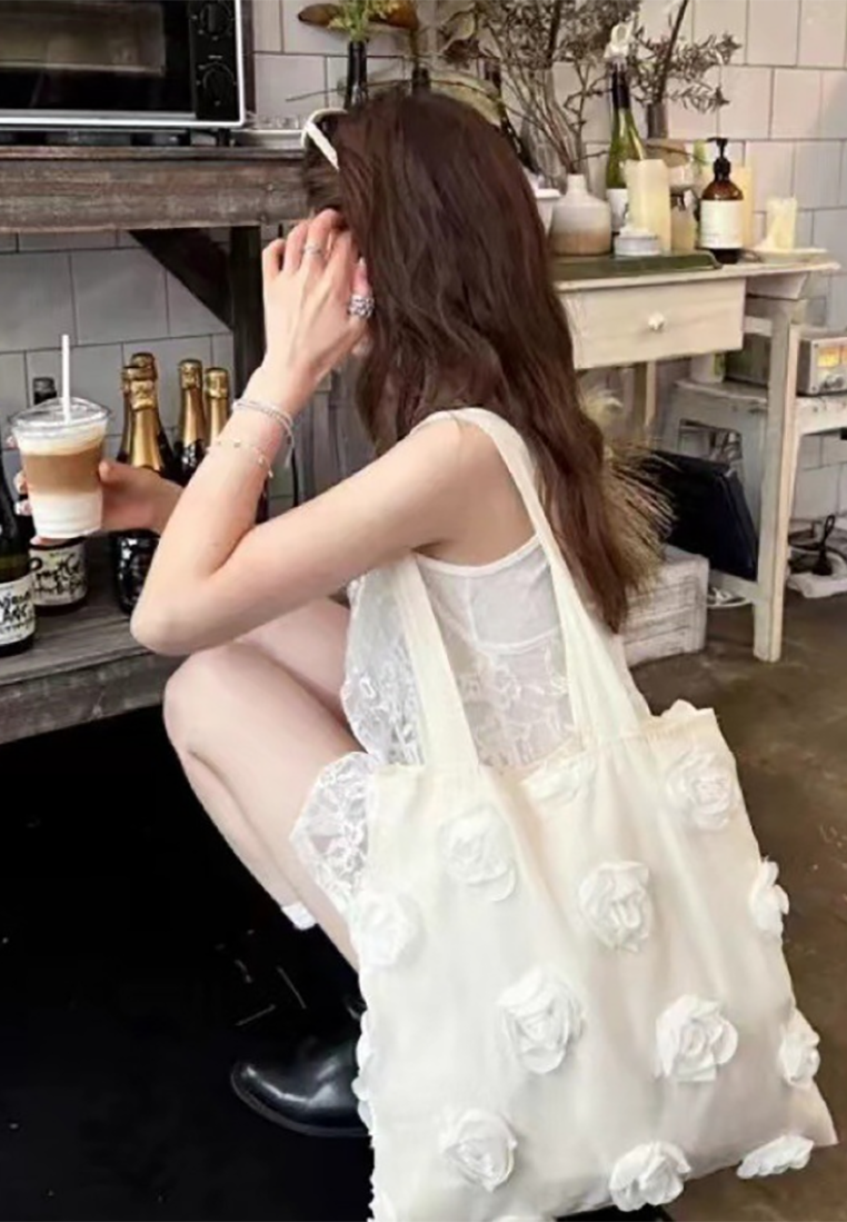 Korean style 3D flower shoulder bag CA25042321W