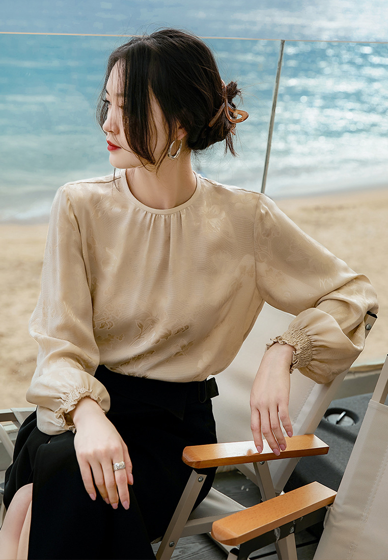 Elegant Jacquard Design Feel Silk Top CA090821