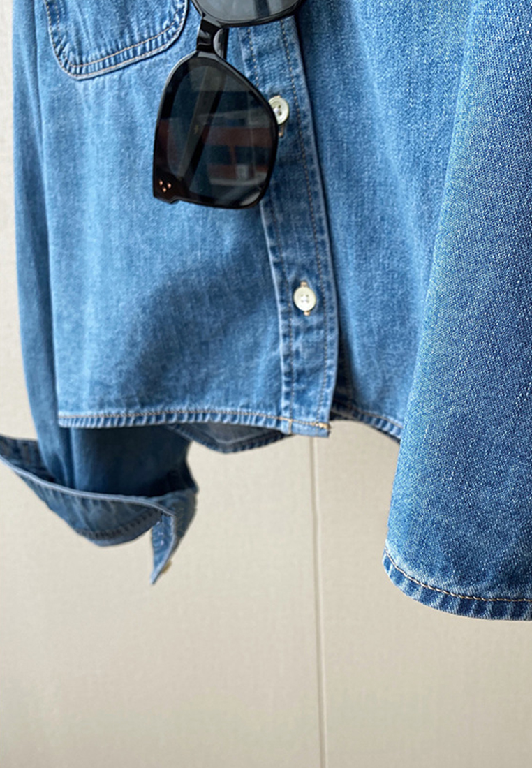 Stylish simple embroidered pocket cropped denim shirt CA110222