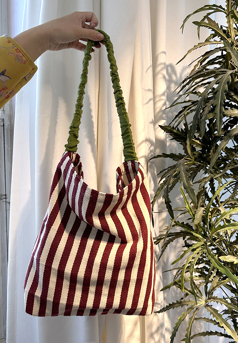 2024 minimalist striped single shoulder Totes CA24032322GR