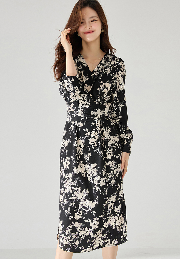 Black long sleeve strap style dress CA24091123BK