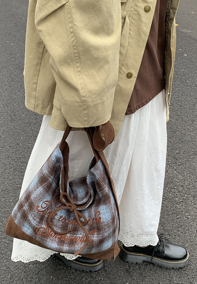 New Korean-Style Retro Plaid Reversible Commuter Shoulder Crossbody Canvas Bag CA25110723BL