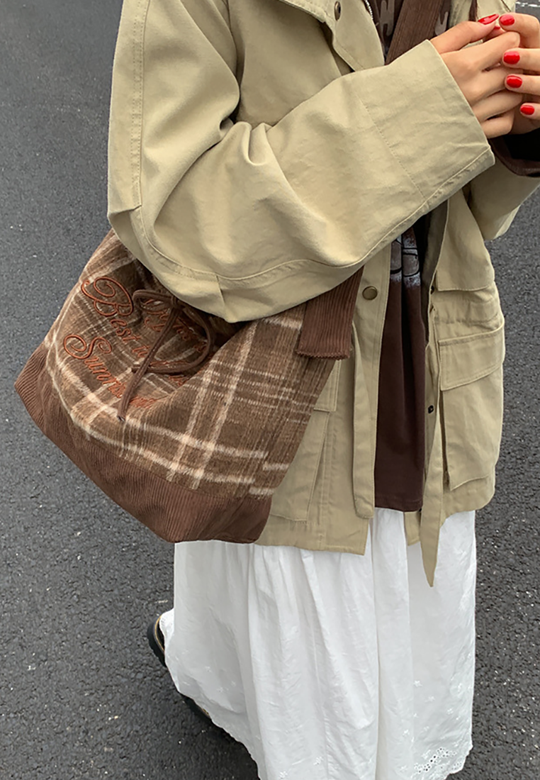 New Korean-Style Retro Plaid Reversible Commuter Shoulder Crossbody Canvas Bag CA25110723BL