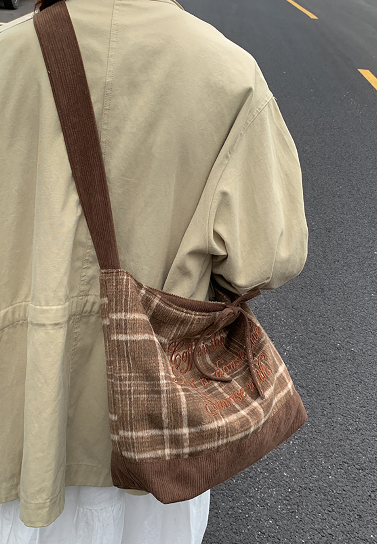 New Korean-Style Retro Plaid Reversible Commuter Shoulder Crossbody Canvas Bag CA25110723BL