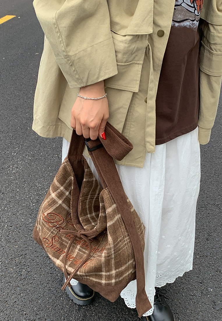 New Korean-Style Retro Plaid Reversible Commuter Shoulder Crossbody Canvas Bag CA25110723BL