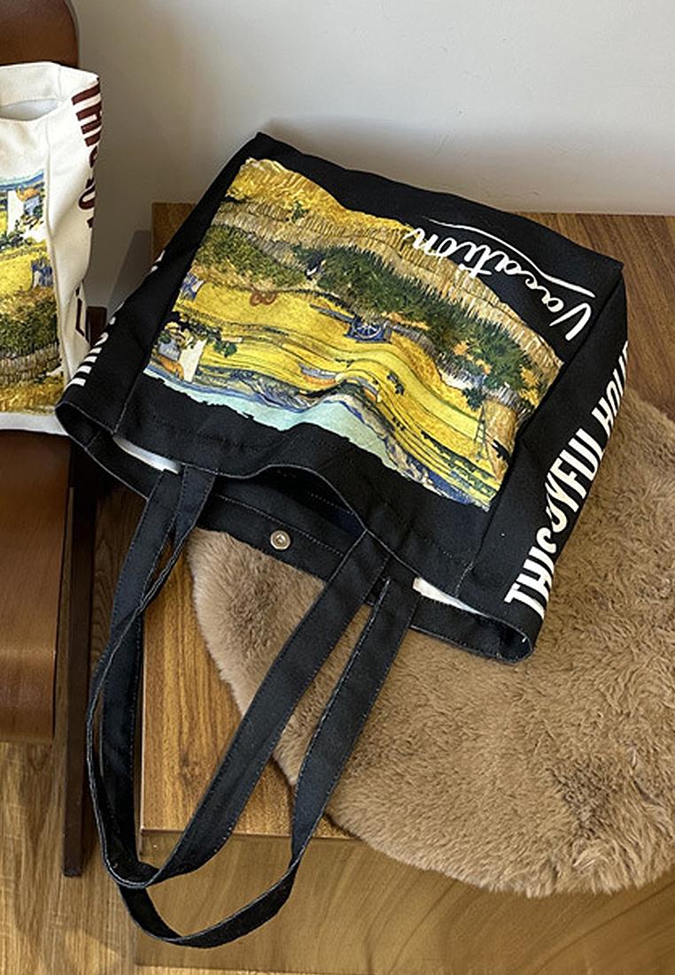 2024 New Black and White Shoulder Totes CA24032325W