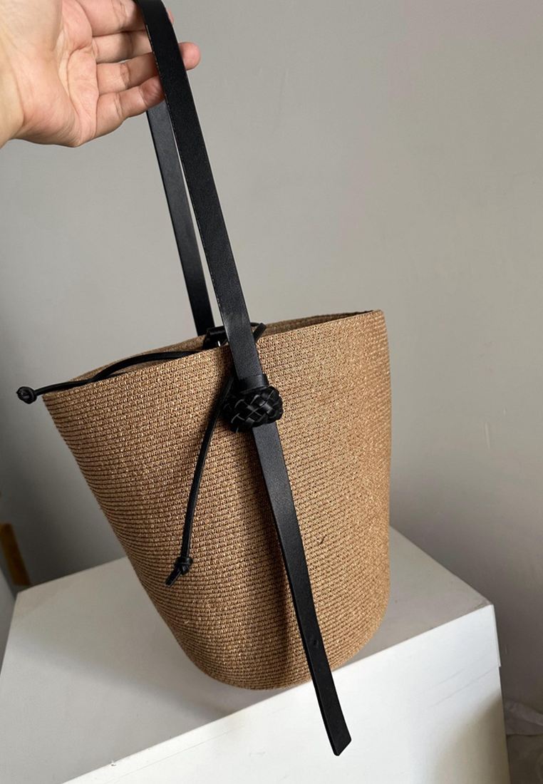 Straw soft leather bucket bag CA25042326BW