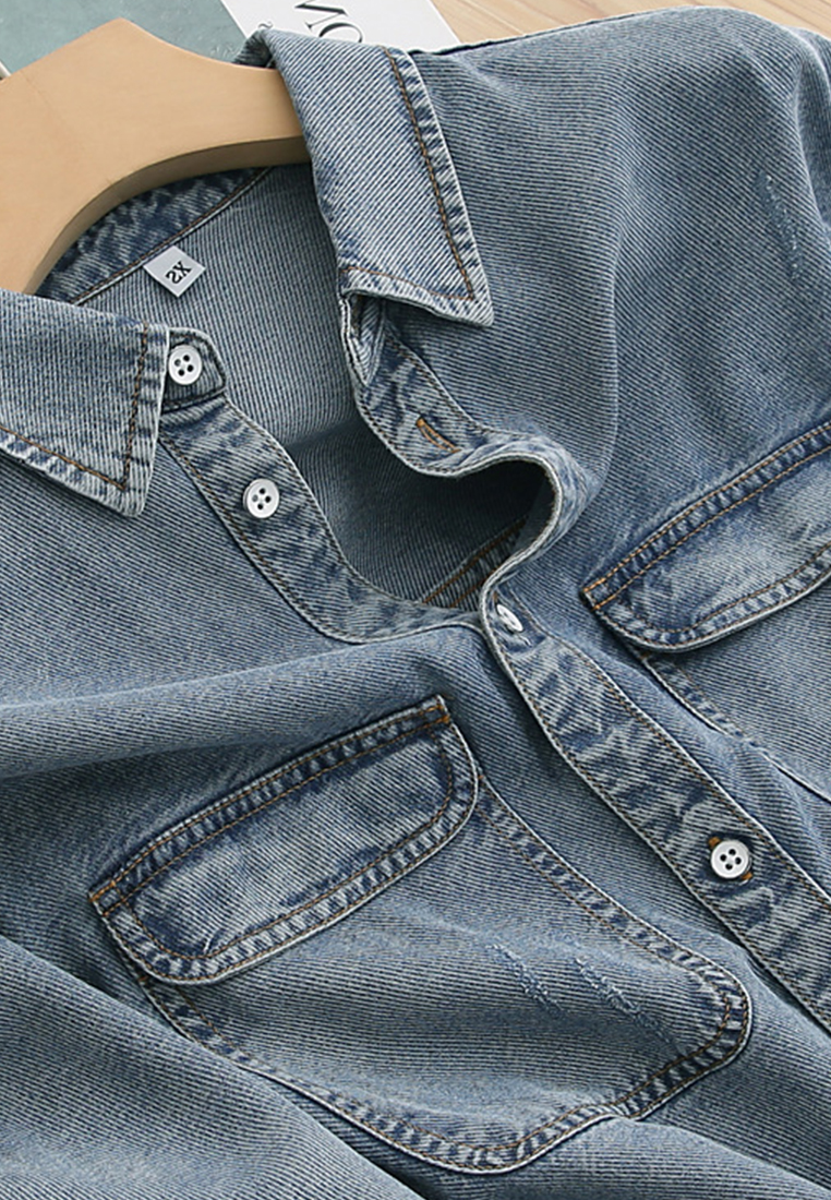 Loose-fitting denim shirt CA110226