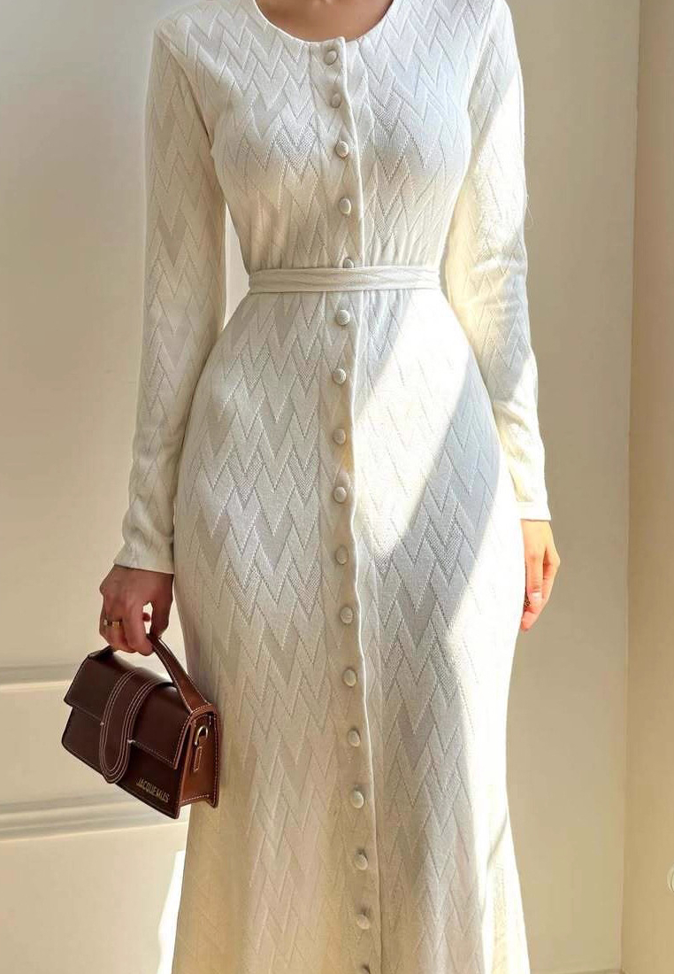 New round neck slim knit sweater dress CA25091427W