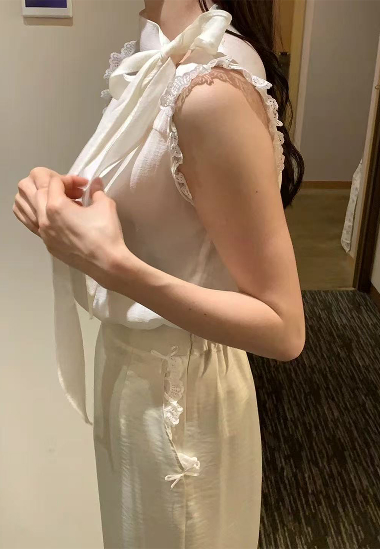 New Style Temperament Lace Bowknot Sleeveless Top CA25060328W