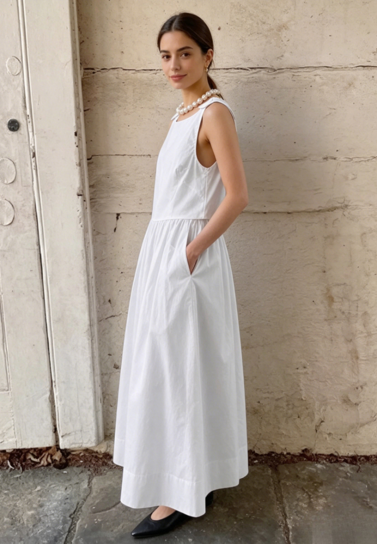 `White Sleeveless Crop Top Maxi Skirt Set`K26042404
