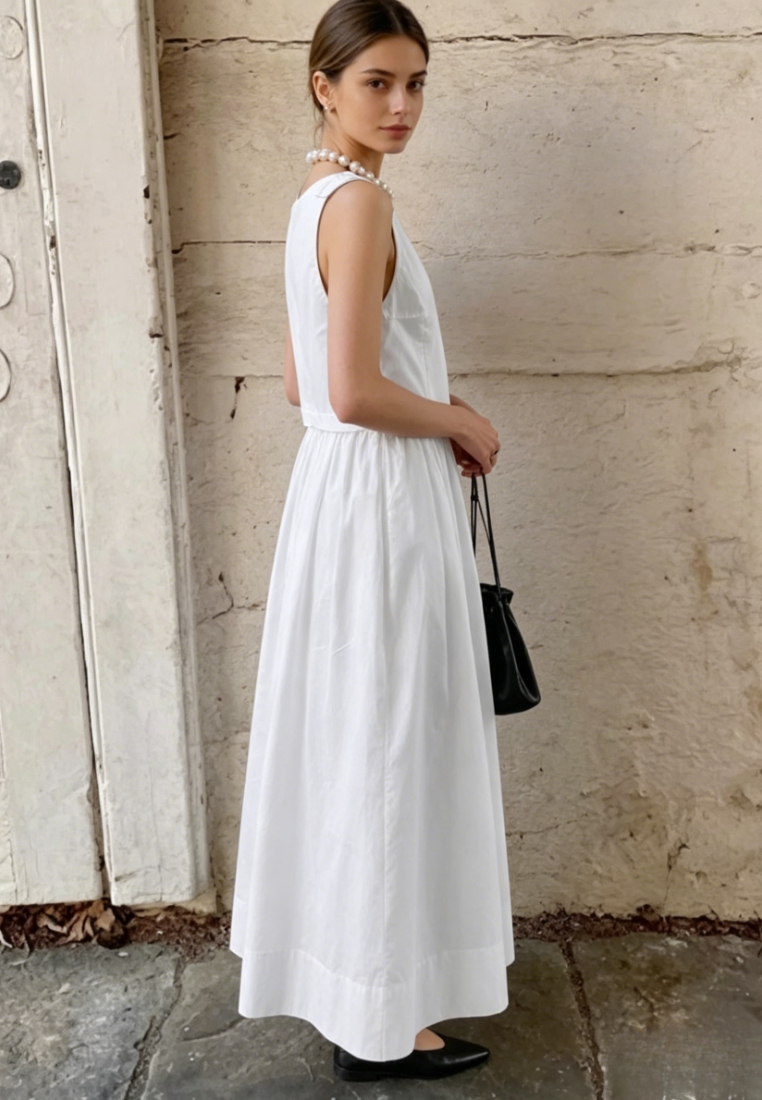 `White Sleeveless Crop Top Maxi Skirt Set`K26042404