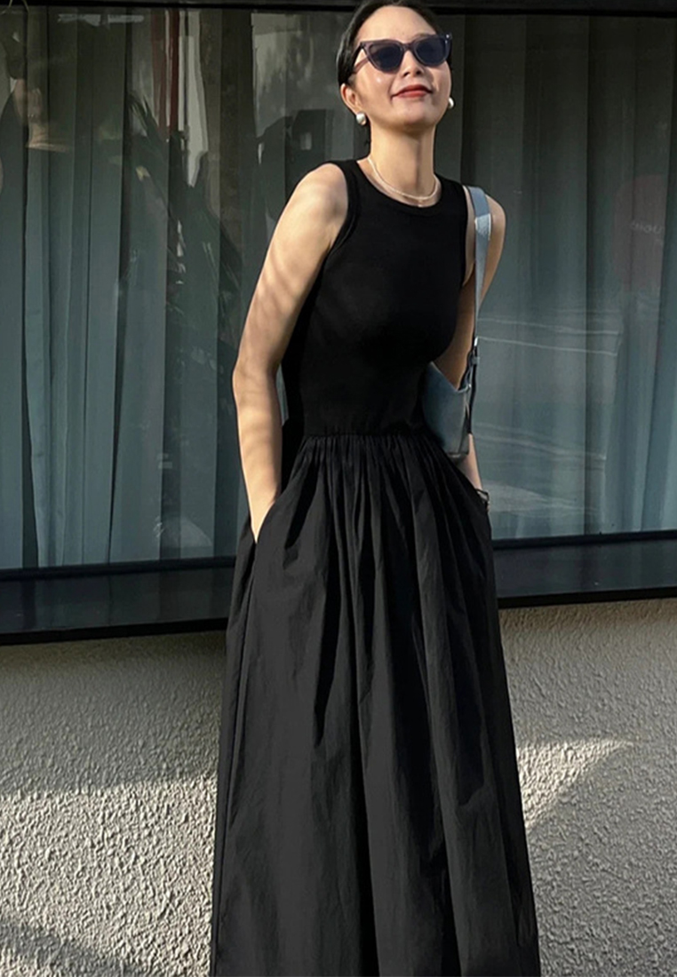 2024 Summer New Black and White Round Neck Dress CA24041003W