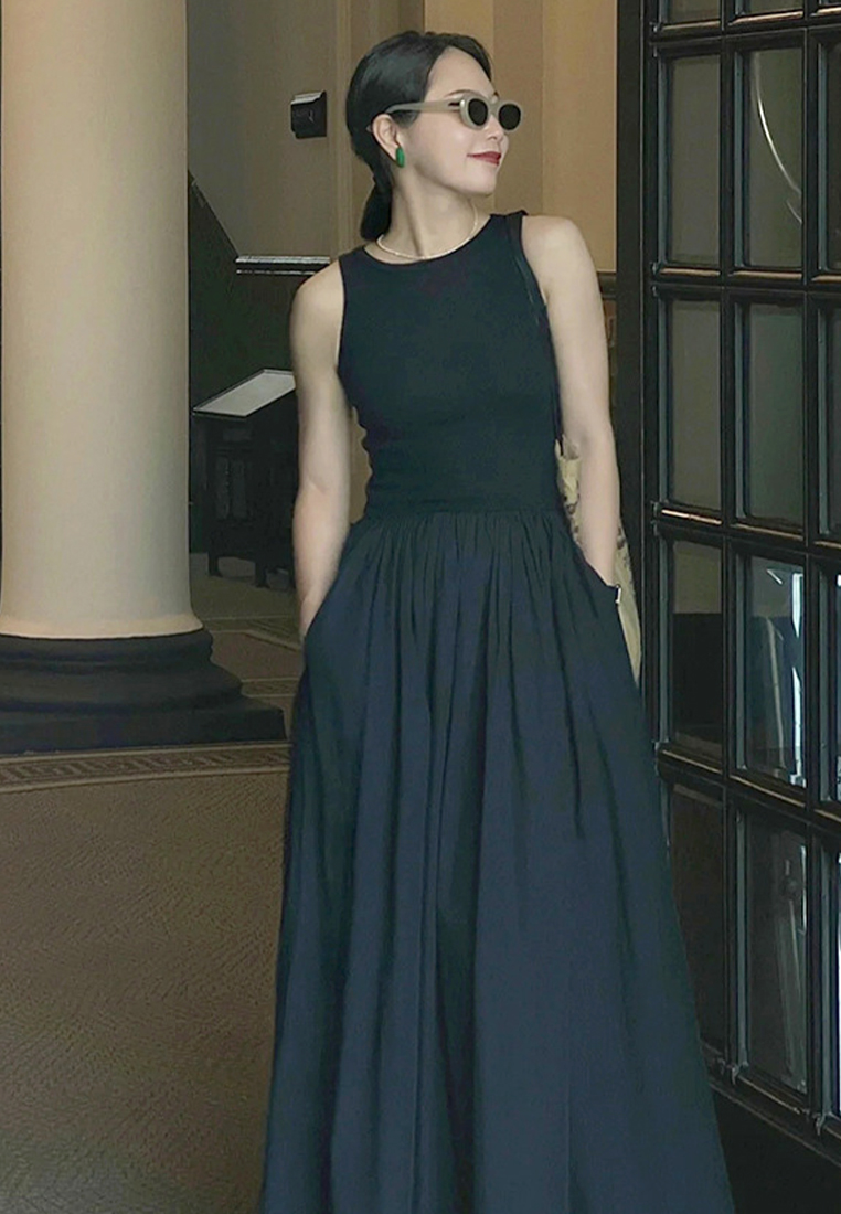 2024 Summer New Black and White Round Neck Dress CA24041003W