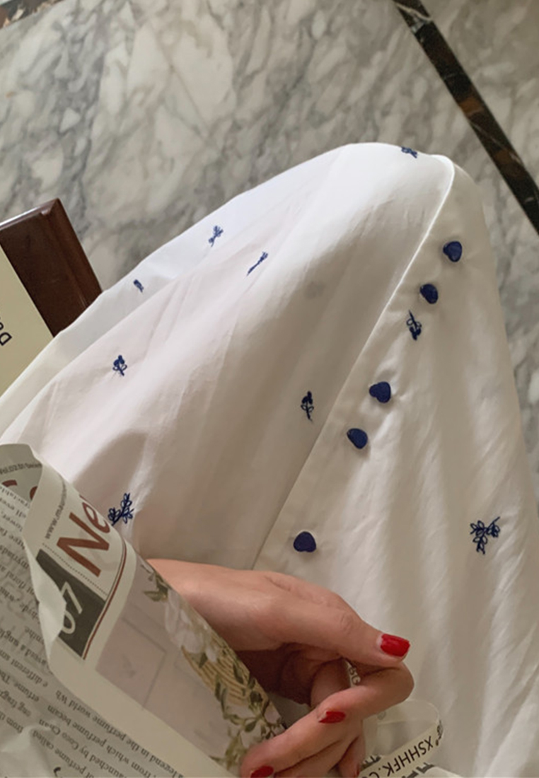 Embroidered button waist cinching bubble sleeve dress CA25032730GR