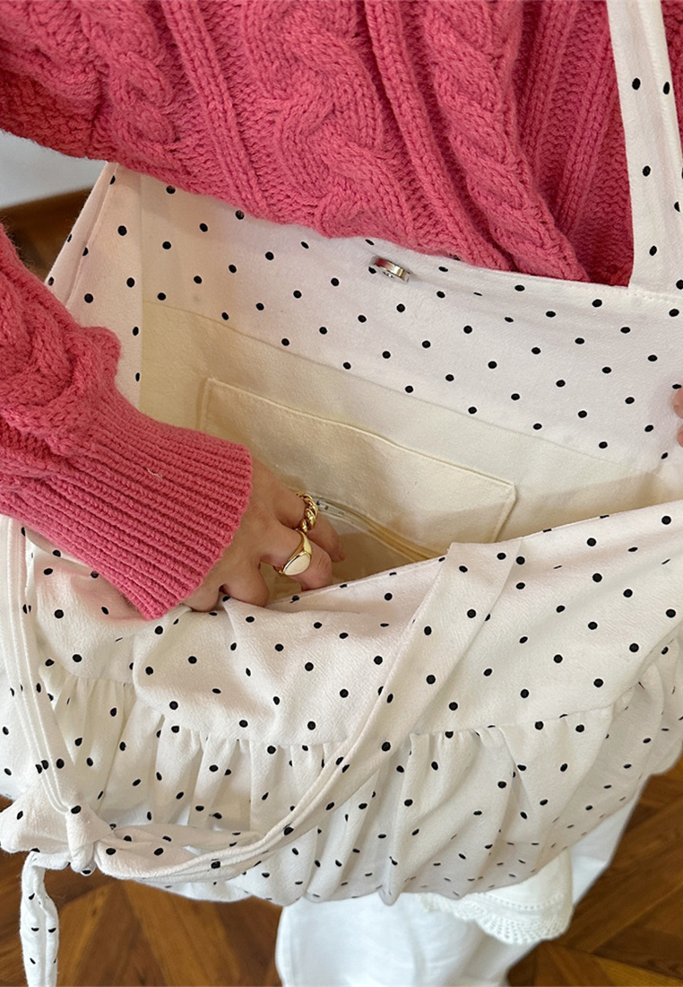 Korean style large capacity lace-up shoulder bag CA25061732W