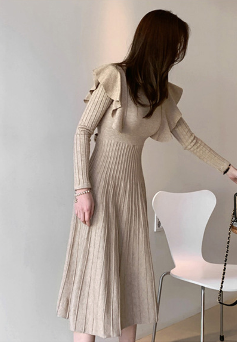 Elegant Ladies' Fashionable Slim-Fit Waist-Defined Knit Swing Dress CA2512133BE