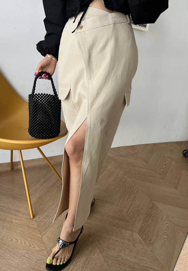 New spring irregular slit skirt CA25021306BK