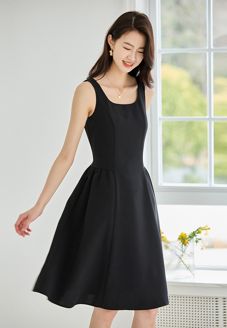 Fashionable and elegant black suspender dress CA101936