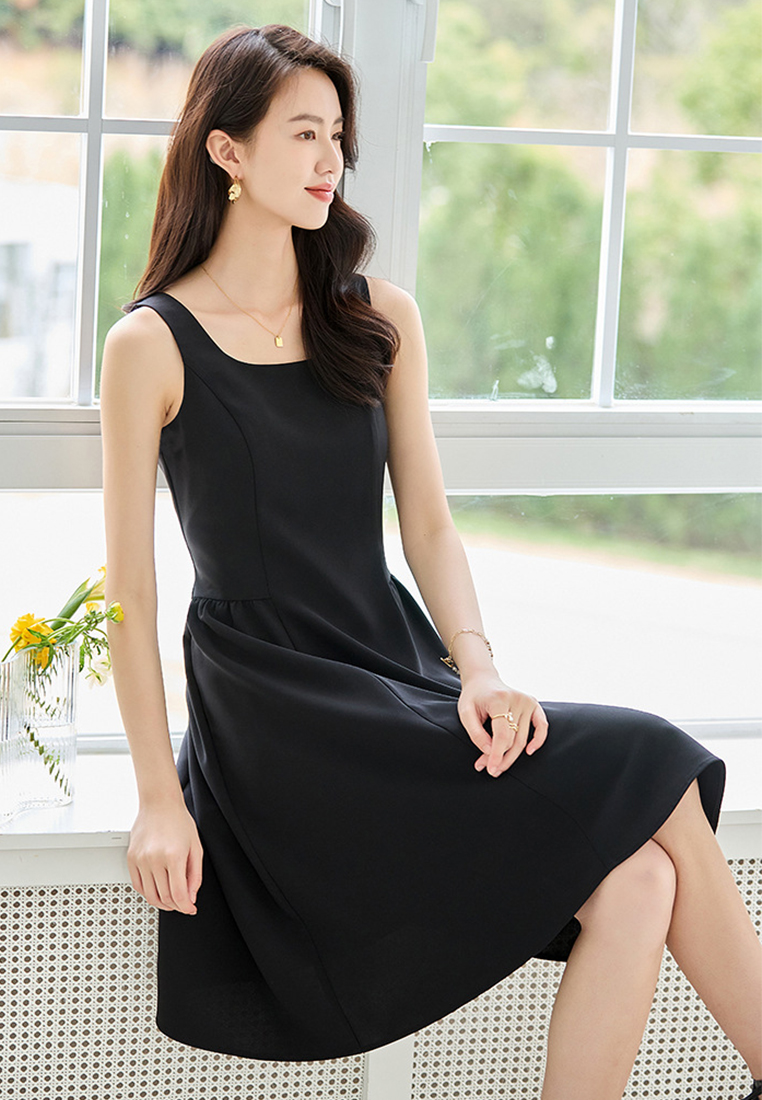 Fashionable and elegant black suspender dress CA101936
