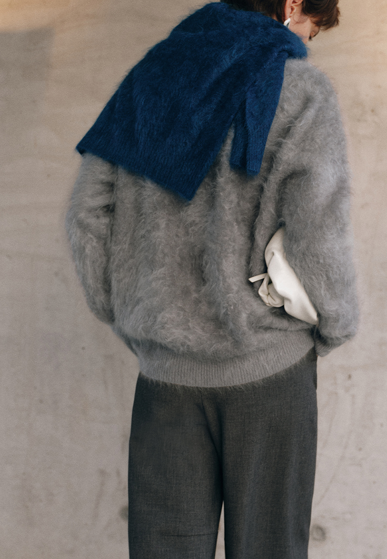 Classic Crew Neck Brushed Cashmere Sweater CA25102437BE