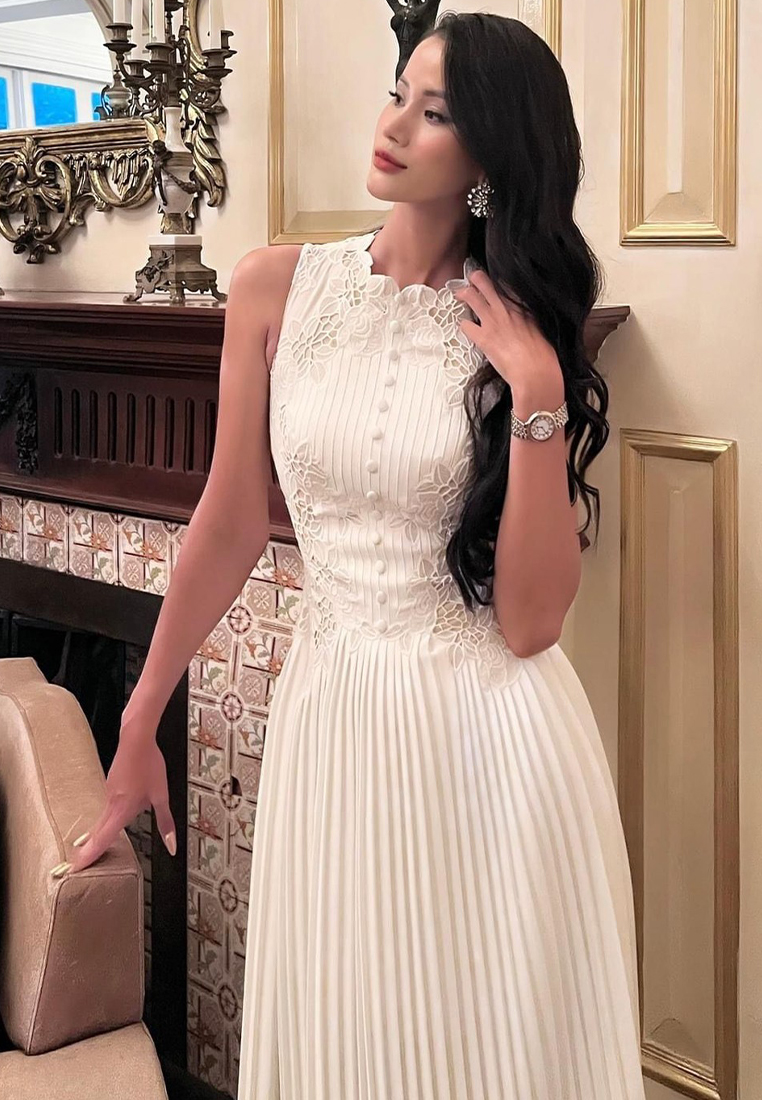 2024 Summer White Lace Sleeveless Dress CA24032639W