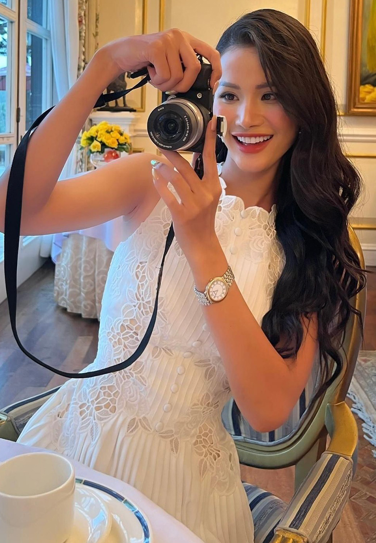 2024 Summer White Lace Sleeveless Dress CA24032639W