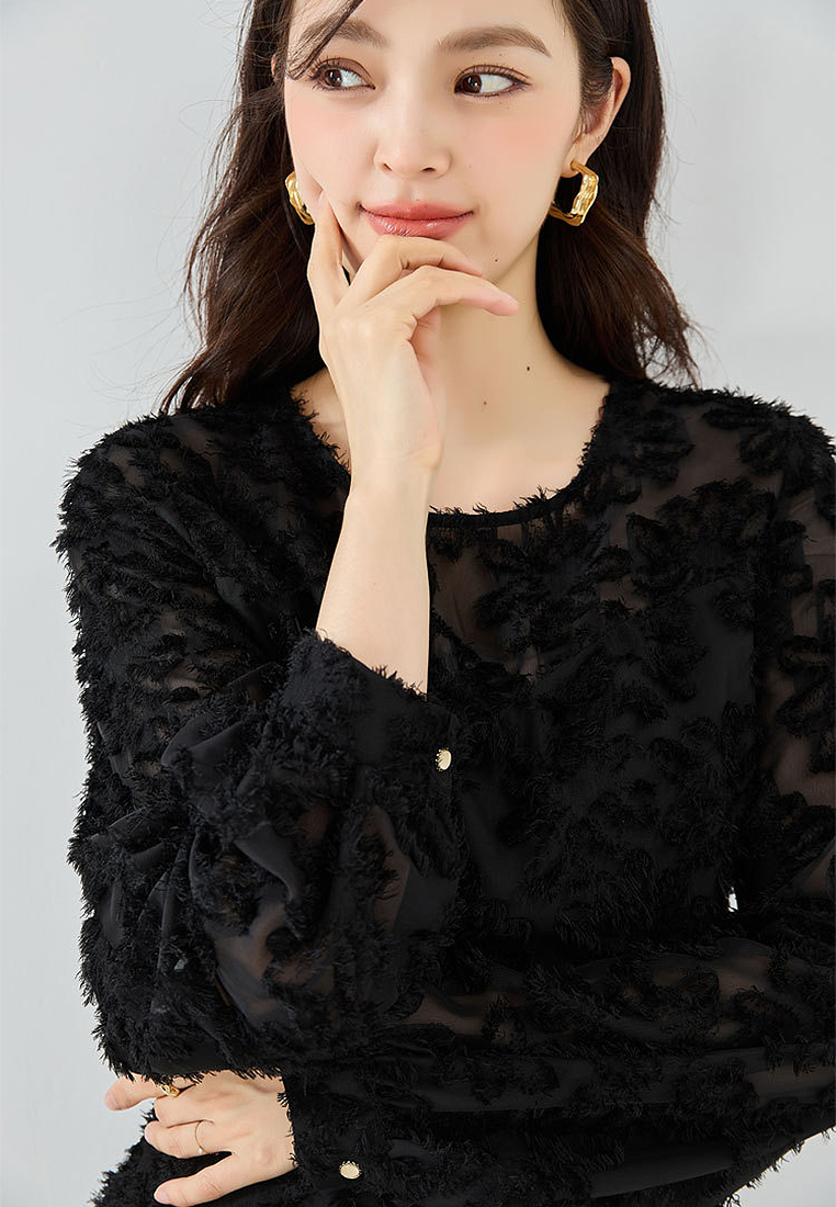 Elegant three dimensional cut-out delicate long sleeved dress CA101939