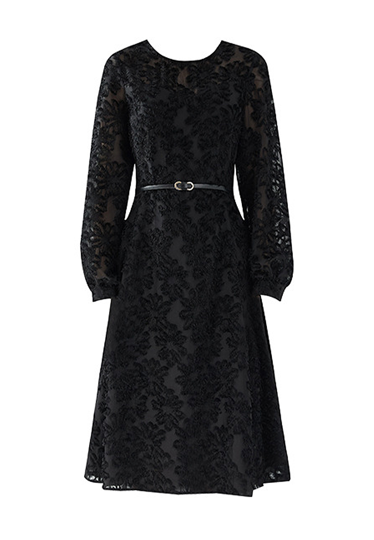 Elegant three dimensional cut-out delicate long sleeved dress CA101939