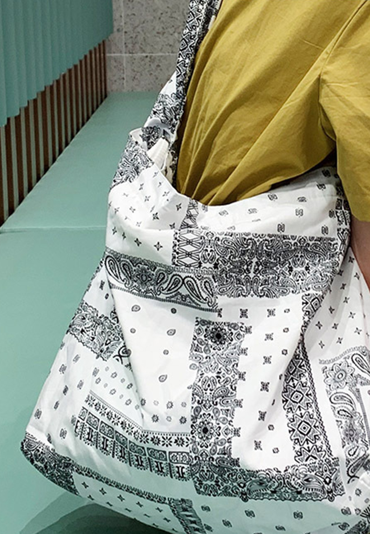 Ladies Casual Versatile Vintage Handbag CA25061739RD